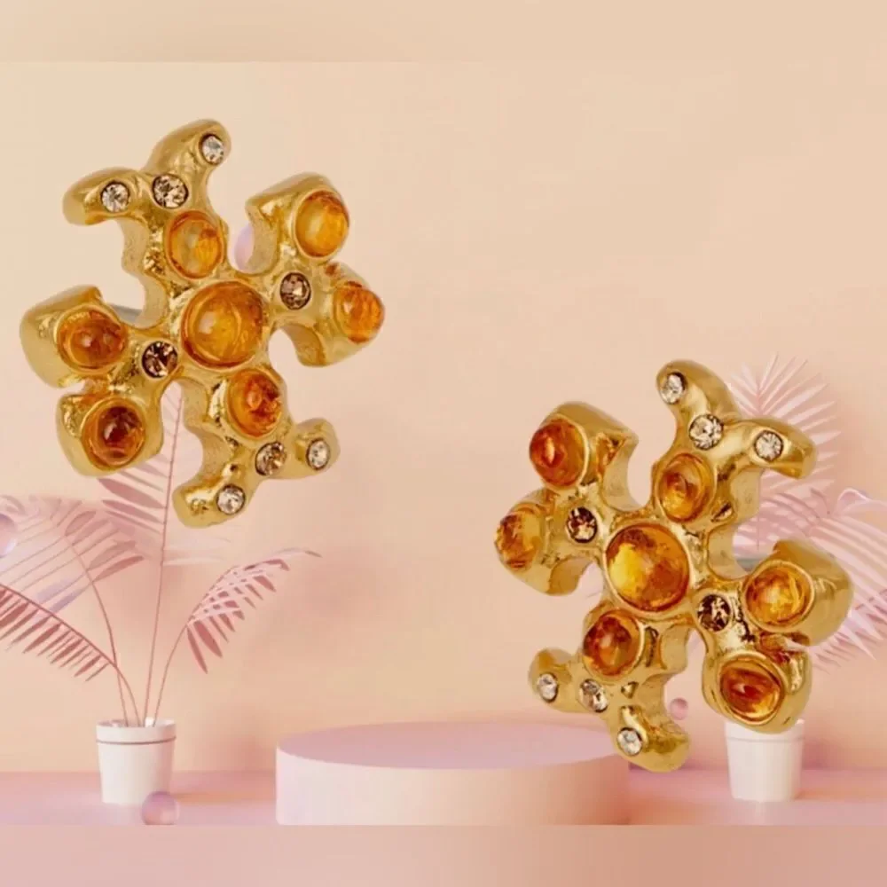 TORY BURCH ROXANNE STUD GOLD TONE VINTAGE EARRINGS